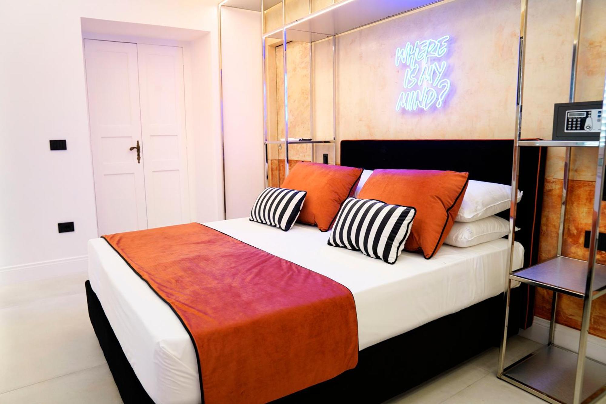 Kind Places - Suite Experience Napels Buitenkant foto