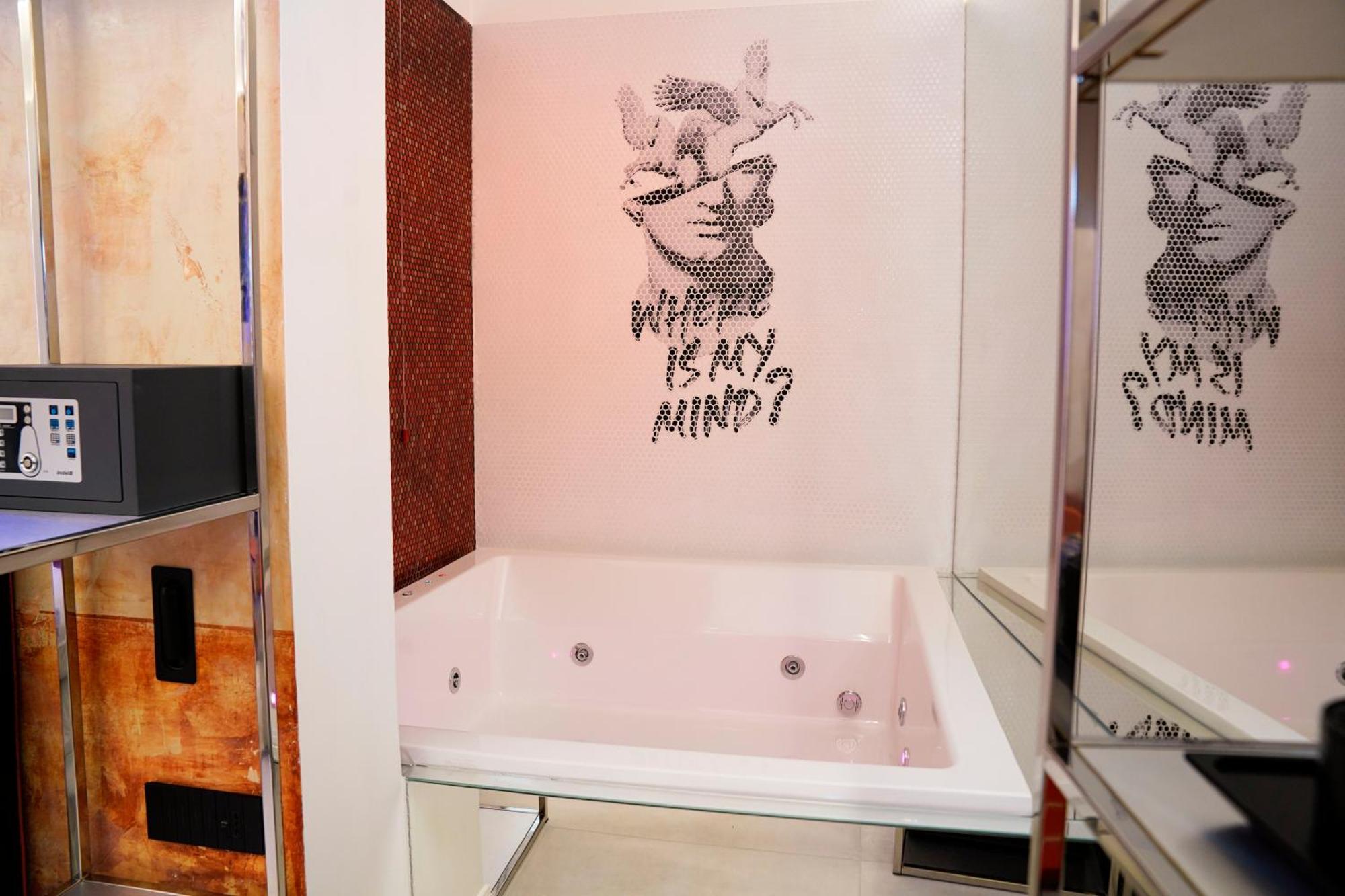 Kind Places - Suite Experience Napels Buitenkant foto