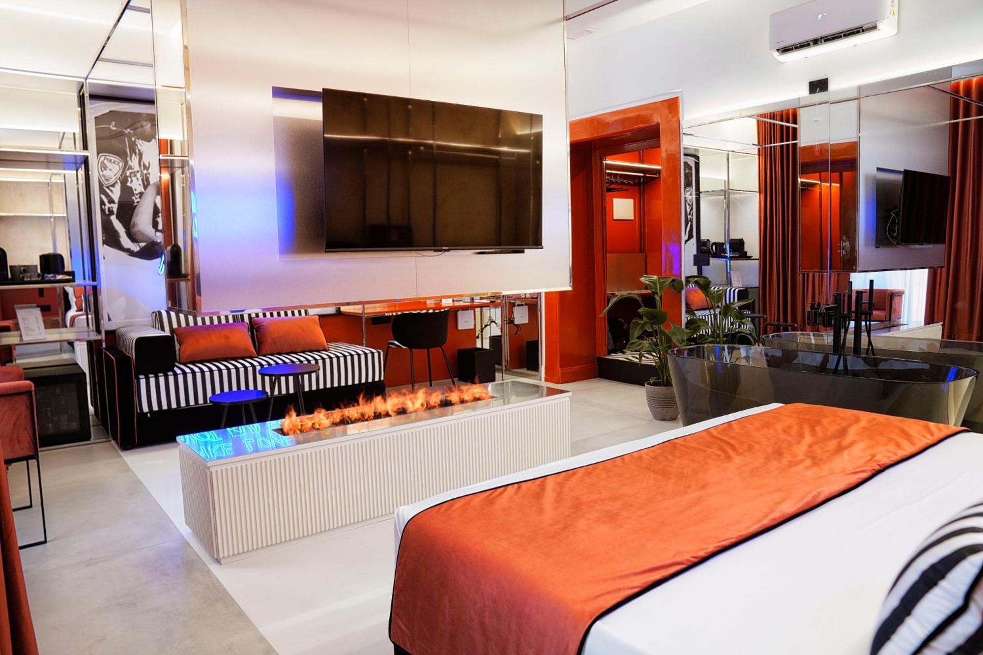 Kind Places - Suite Experience Napels Buitenkant foto
